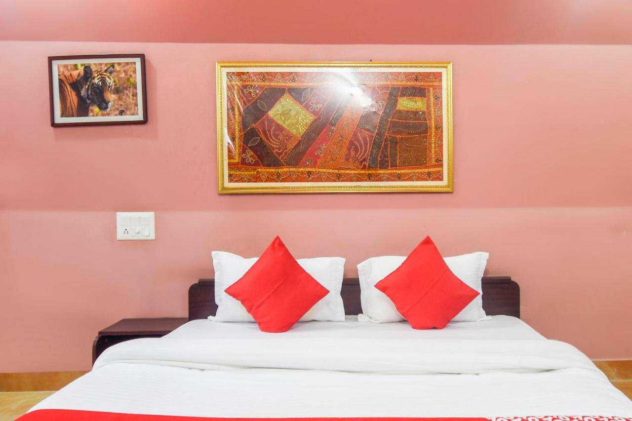 Oyo 47464 Hotel The Country Club Bilāspur Exteriér fotografie